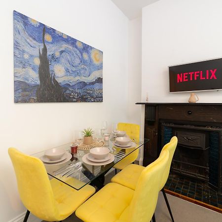 Cozy Apartment In The Heart Of Fulham, Londra Esterno foto